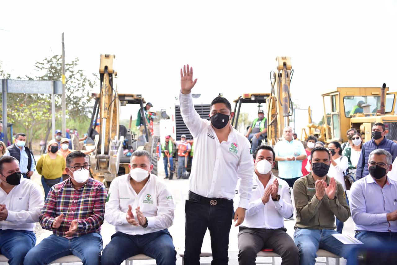 Gobernador Ricardo Gallardo arranca rehabilitación de bulevar en Ciudad Valles