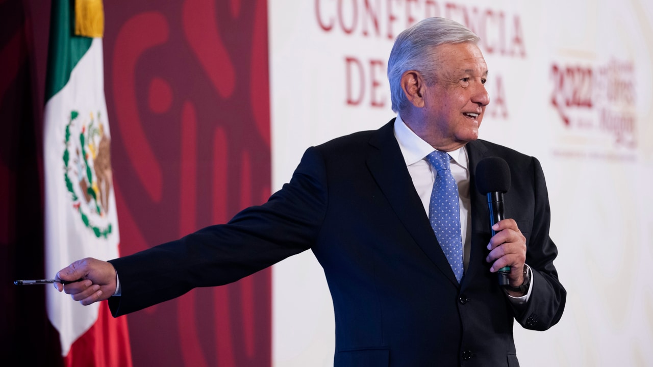 AMLO propone crear un solo órgano electoral federalizado