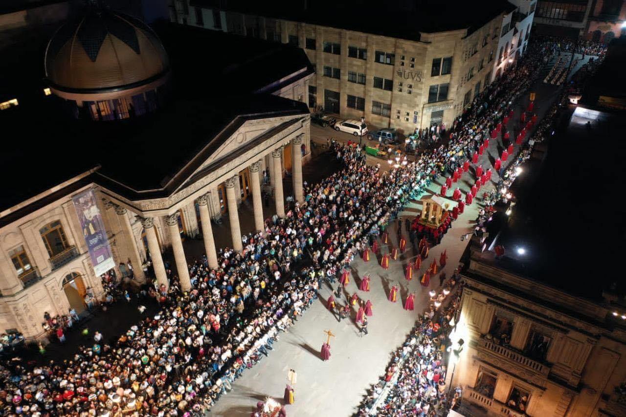 En este 2022 regresó el evento cumbre de la Semana Santa en San Luis Potosí: la Procesión del Silencio