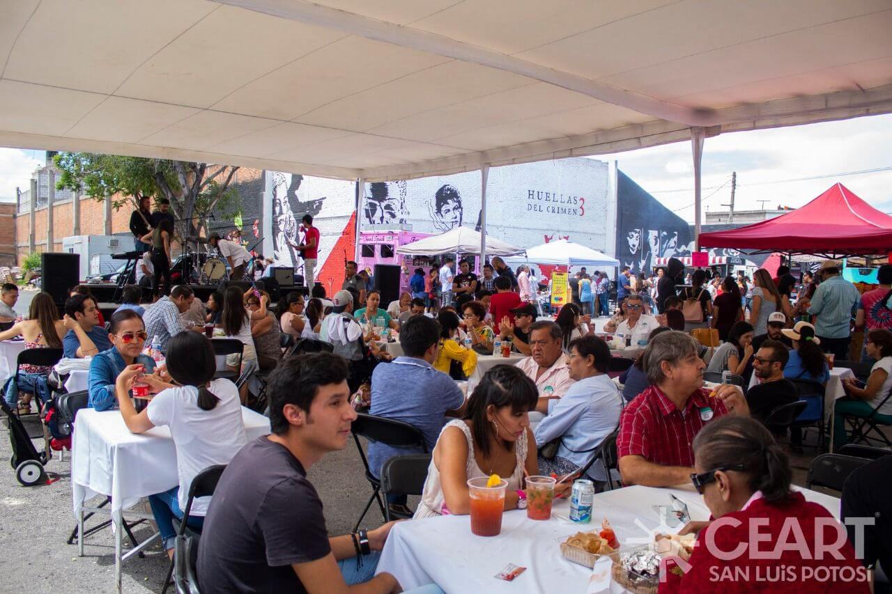 El Mercadillo del Centro de las Artes se ha convertido en una actividad sustantiva del programa de divulgación artística de la institución