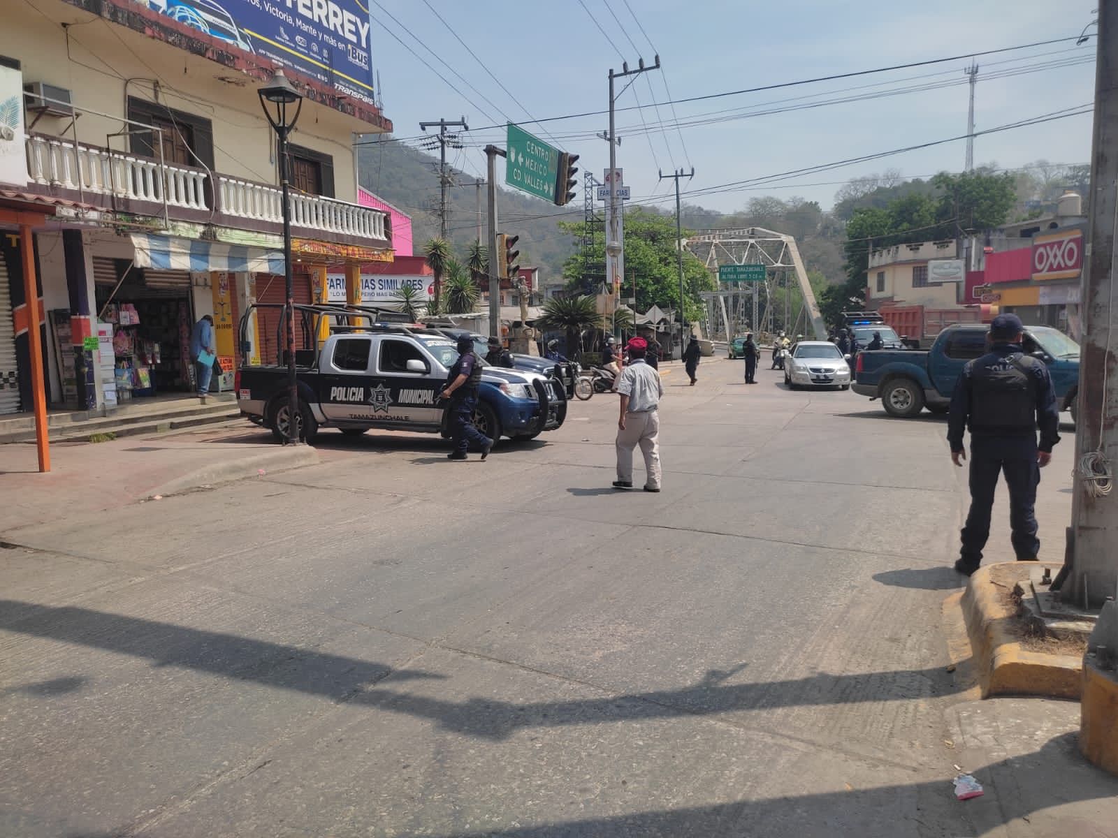 POLICÍA ESTATAL Y FUERZAS MILITARES REFUERZAN LA SEGURIDAD EN MUNICIPIOS DE LA ZONA MEDIA Y HUASTECA 