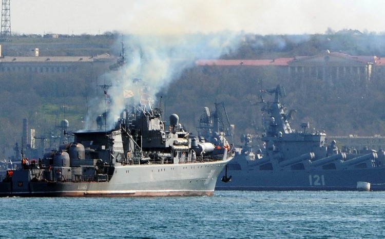 Buque Moskva se hunde en el mar Negro tras ataque ucraniano