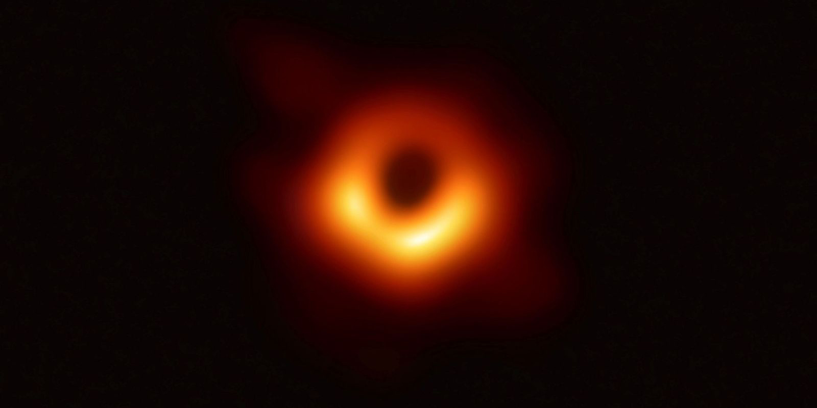 Revelan primera imagen del agujero negro en el centro de la Vía Láctea
