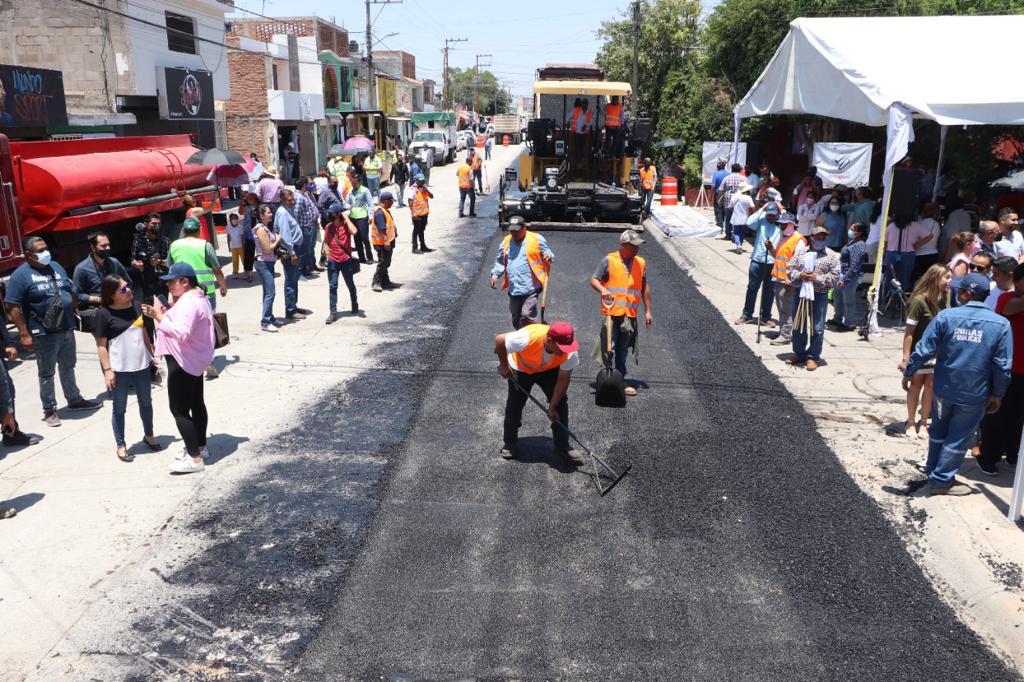 Inicia la rehabilitación de la calle 71 en la colonia Prados