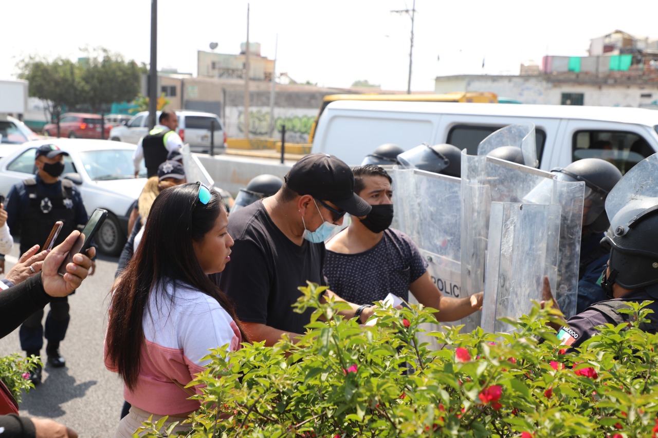 Policía Municipal desactiva bloqueo en Salvador Nava; un detenido