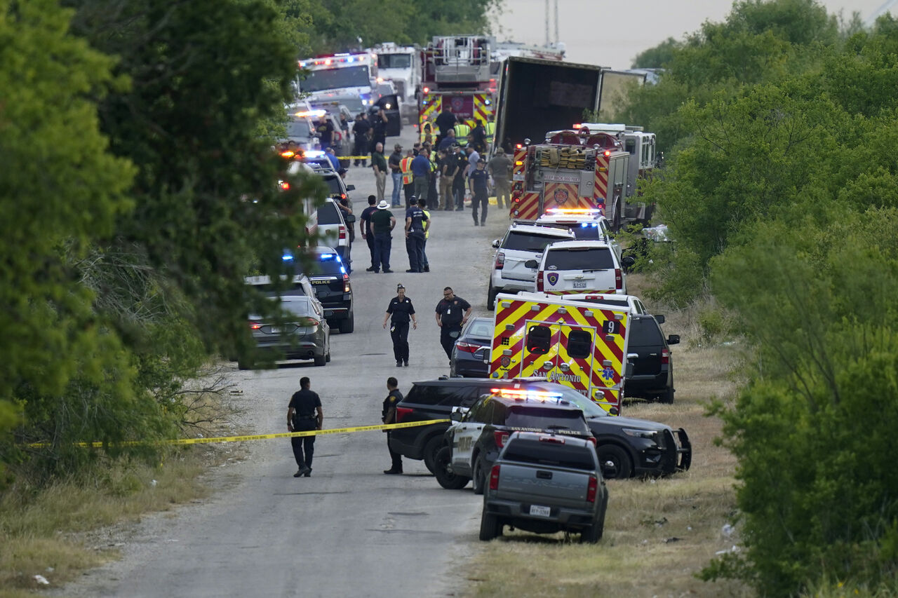 Chófer de trailer en Texas se hizo pasar por sobreviviente para evitar ser detenido