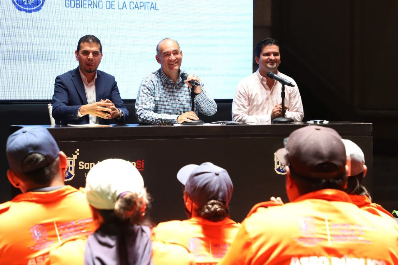 El Gobierno de la Capital atendió la convocatoria internacional y participó en el XVIII Concurso de Escobas 2022