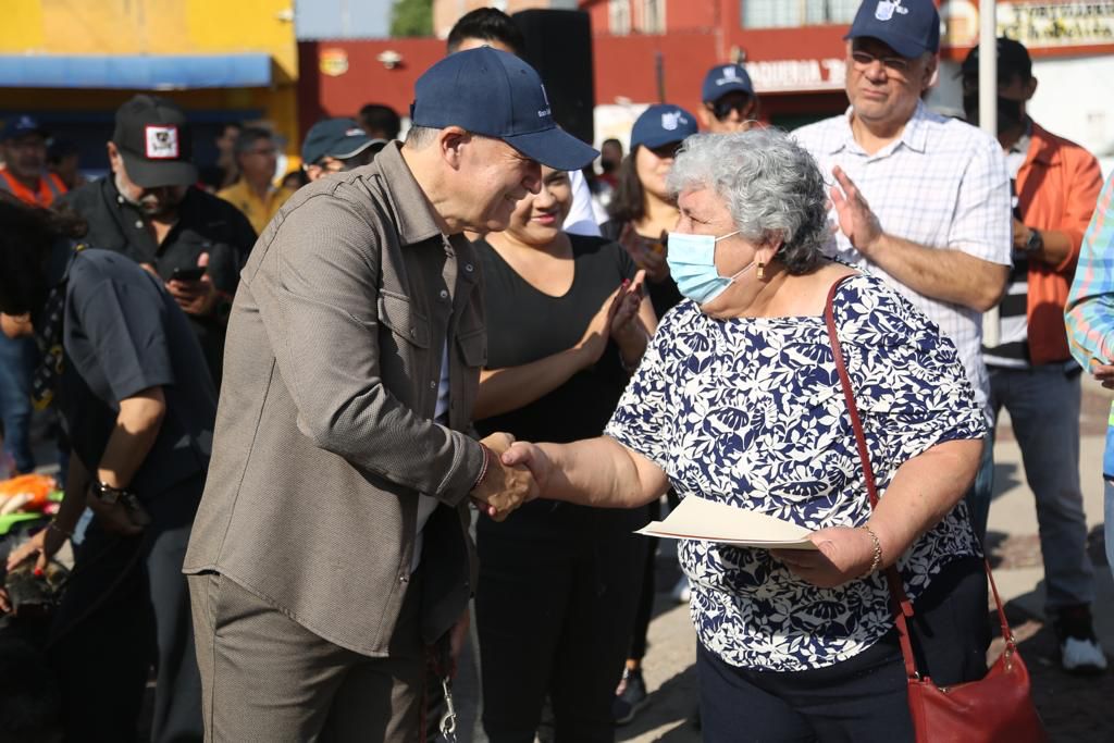 En “Domingo de Pilas”, alcalde atiende necesidades y propuestas de la Industrial Aviación