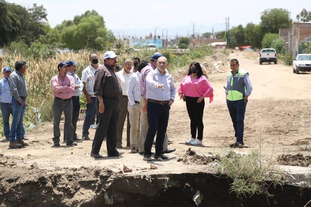 Con la construcción de 120 metros lineales de alcantarillado sanitario, se hace frente a un problema de salud pública