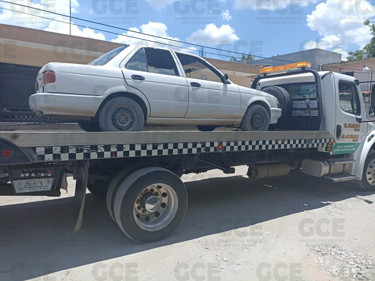 Policías de la Guardia Civil Estatal ubicaron cuatro unidades vehiculares que habían sido reportadas como robadas en los últimos días.