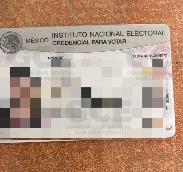 Efectuaron la detención de un masculino señalado como presunto gestor y vendedor de licencias de conducir apócrifas