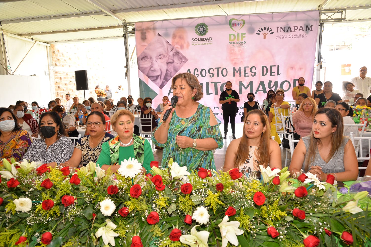 Con este festejo se reconoce la experiencia de cada una de las personas que integran a este grupo de la población