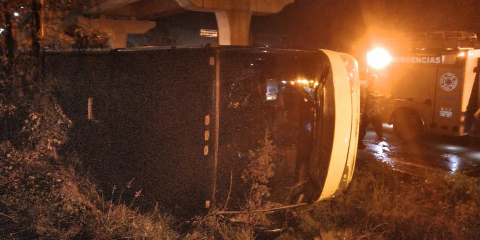 Volcadura de autobús deja 42 heridos en la México-Puebla