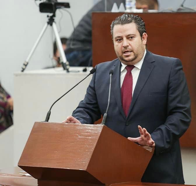 Toño Lorca y Rene Oyarvide presentaron una iniciativa para adicionar Capítulo Especial, al Código Penal del Estado de San Luis Potosí.