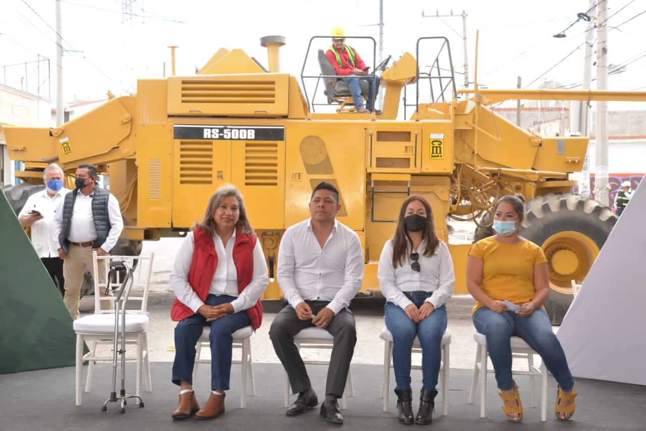 Dio arranque a la obra de rehabilitación de la Avenida San Pedro en el tramo que comprende las calles de Mariano Hernández a Anillo Periférico Oriente.