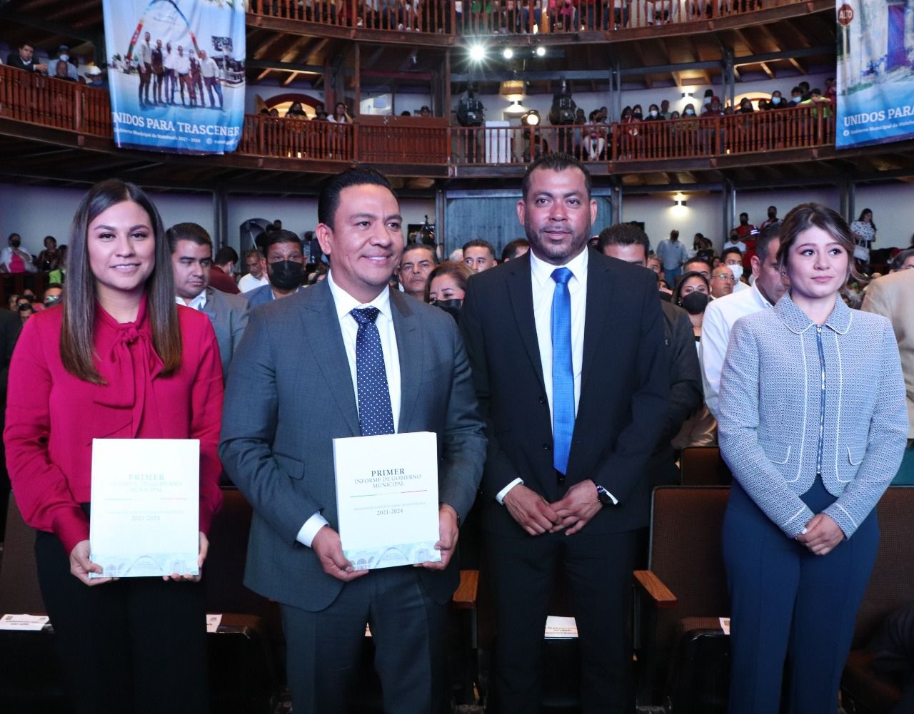 Guadalupe Torres Sánchez, en representación del Gobernador Ricardo Gallardo Cardona, acudió al primer informe municipal de Matehuala