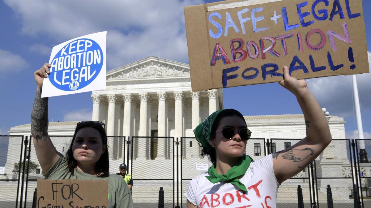 Ley que prohíbe el aborto en cualquier etapa del embarazo, entra en vigor