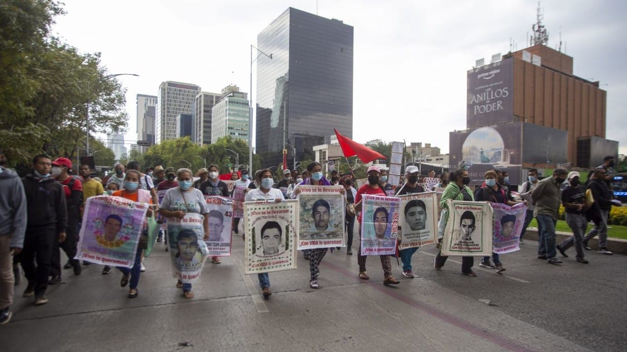 Liberan a otros 24 imputados por el caso Ayotzinapa