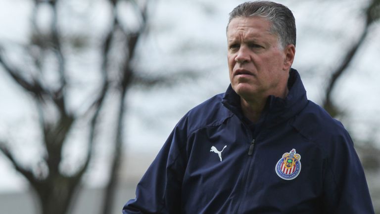 Ricardo Peláez deja la dirección deportiva de Chivas
