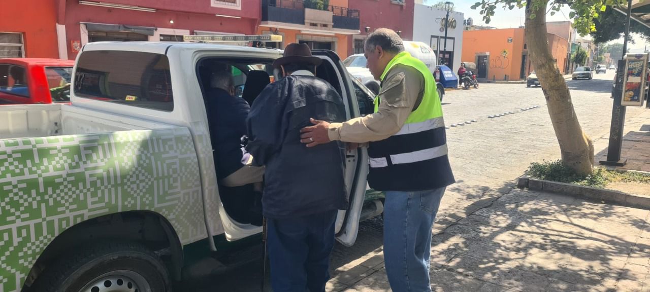 Comentó que personal de Protección Civil se dieron a la tarea de hacer un recorrido por las plazas públicas