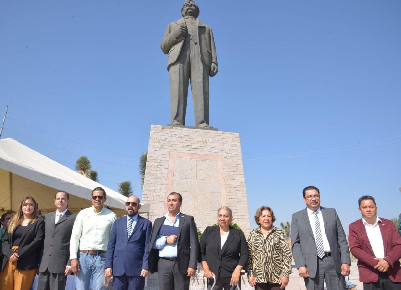 Se realizó la conmemoración del LXV aniversario luctuoso del profesor Graciano Sánchez Romo.