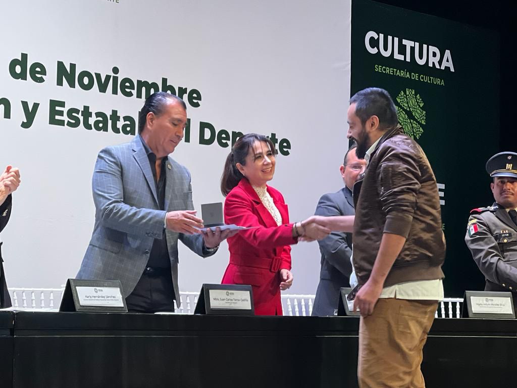 ENTREGA GOBIERNO DEL ESTADO PREMIOS 20 DE NOVIEMBRE Y ESTATAL DE DEPORTE