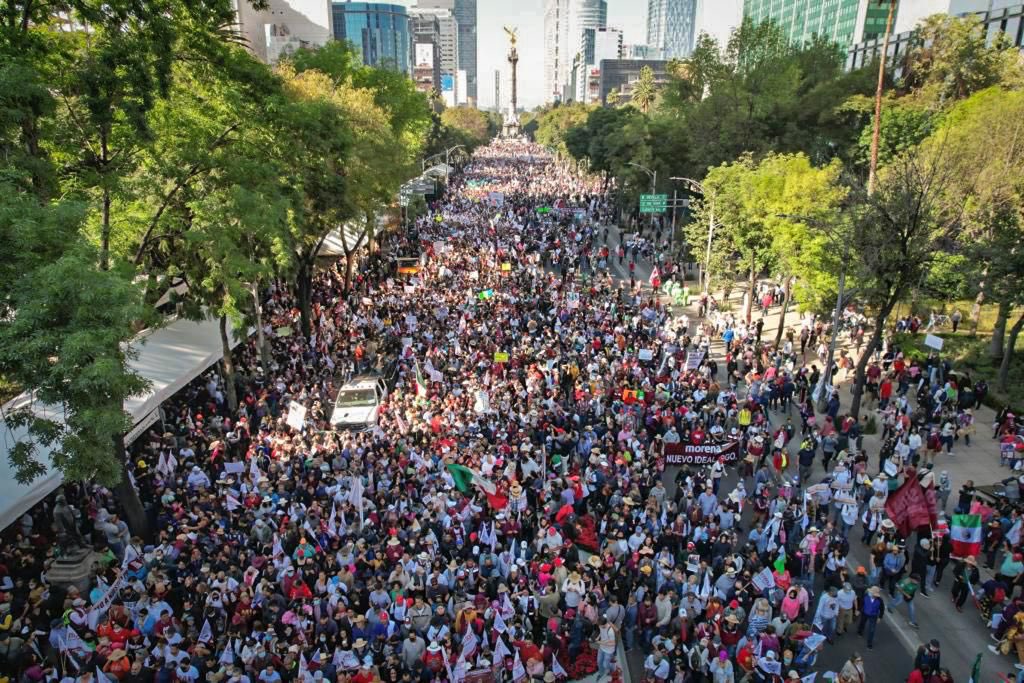 Marcha de AMLO congregó a 1.2 millones de personas: Sheinbaum