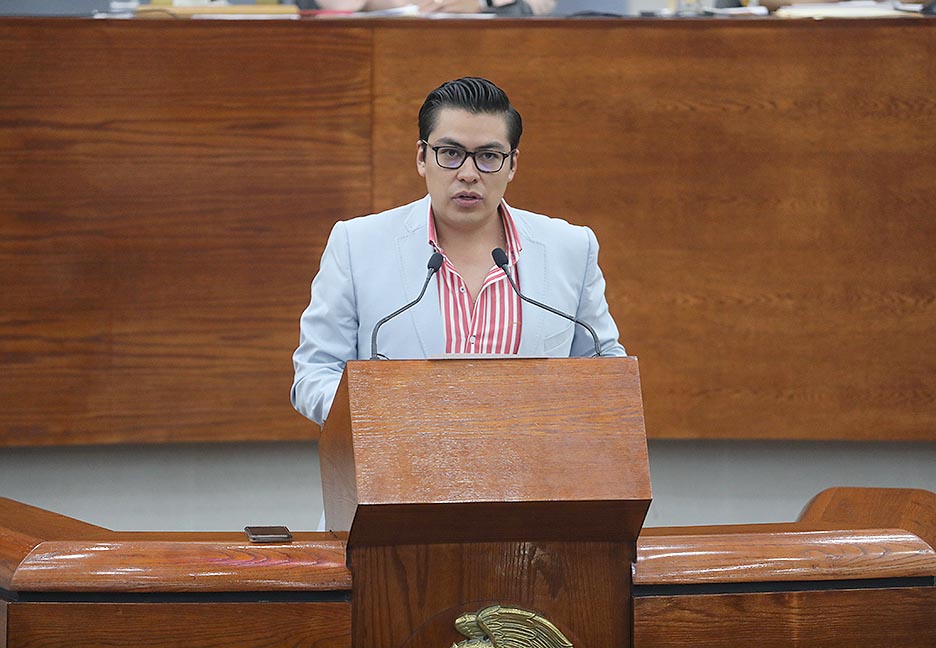 Dip. Cuauhtli Fernando Badillo impulsa de reforma al Código Familiar del Estado