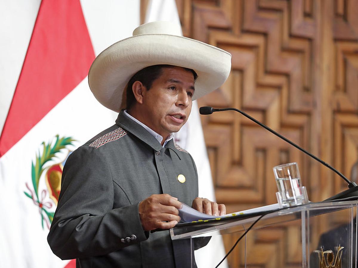 Destituyen y detienen al presidente de Perú