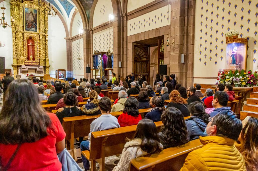 Proyecciones, conferencias presencial y virtual, así como el concierto a cargo de la Escuela Estatal de Iniciación Musical Julián Carrillo.