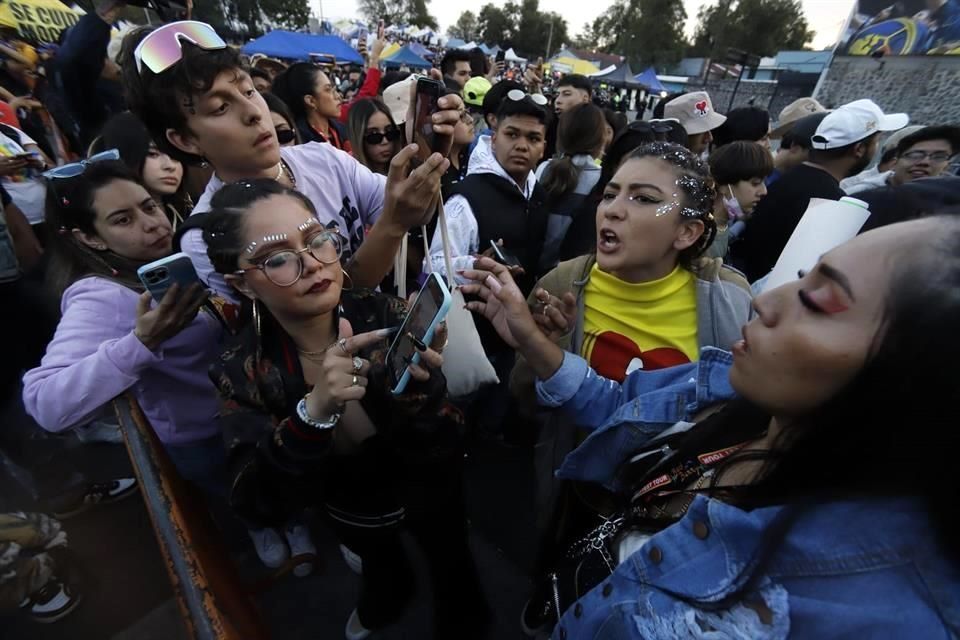 Arrancó las fechas programadas de los conciertos del cantante “Bad Bunny” en el estadio Azteca, sin embargo, se convierto en un caos y en una pesadilla de cientos de fans.