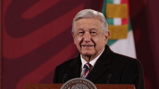 AMLO anuncia reestructuración de deuda externa para 2025