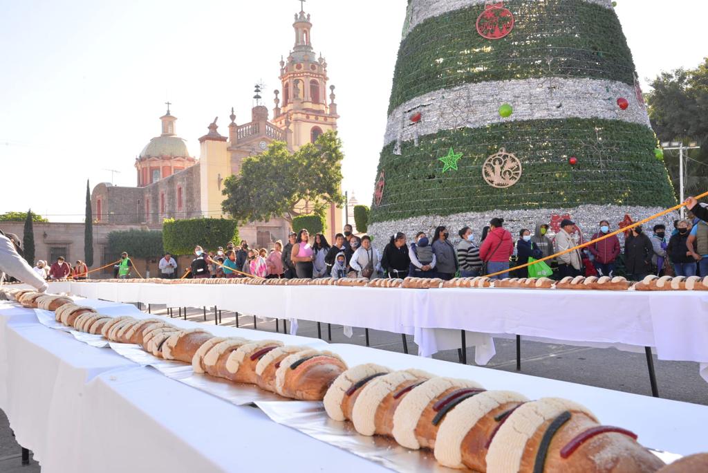 La lideresa del municipio compartirá la tradicional rosca en comunidades y colonias del municipio.