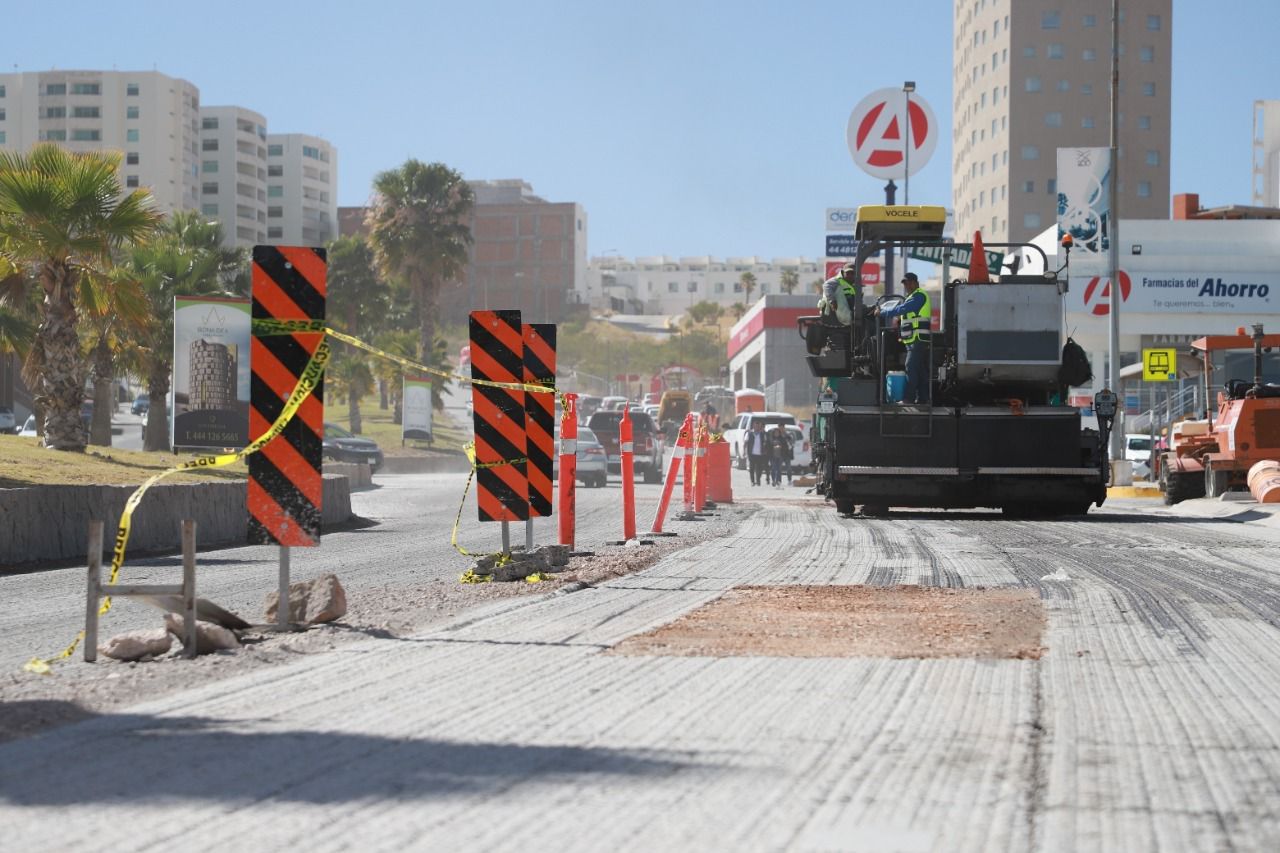 El programa municipal Vialidades Potosinas registra más de 460 mil metros cuadrados rehabilitados de calles y avenidas