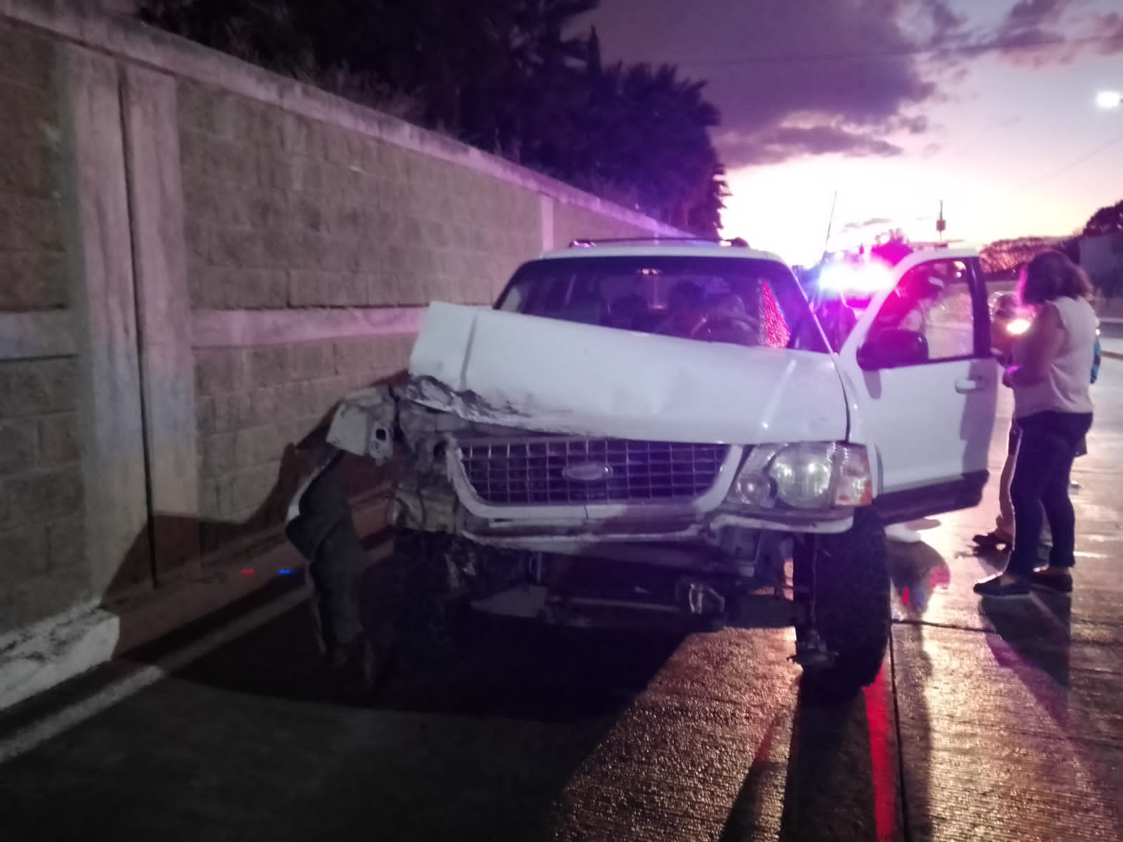 La Policía Vial, dio a conocer que se registraron 13 hechos de tránsito con 2 personas lesionadas y sin fallecimientos.