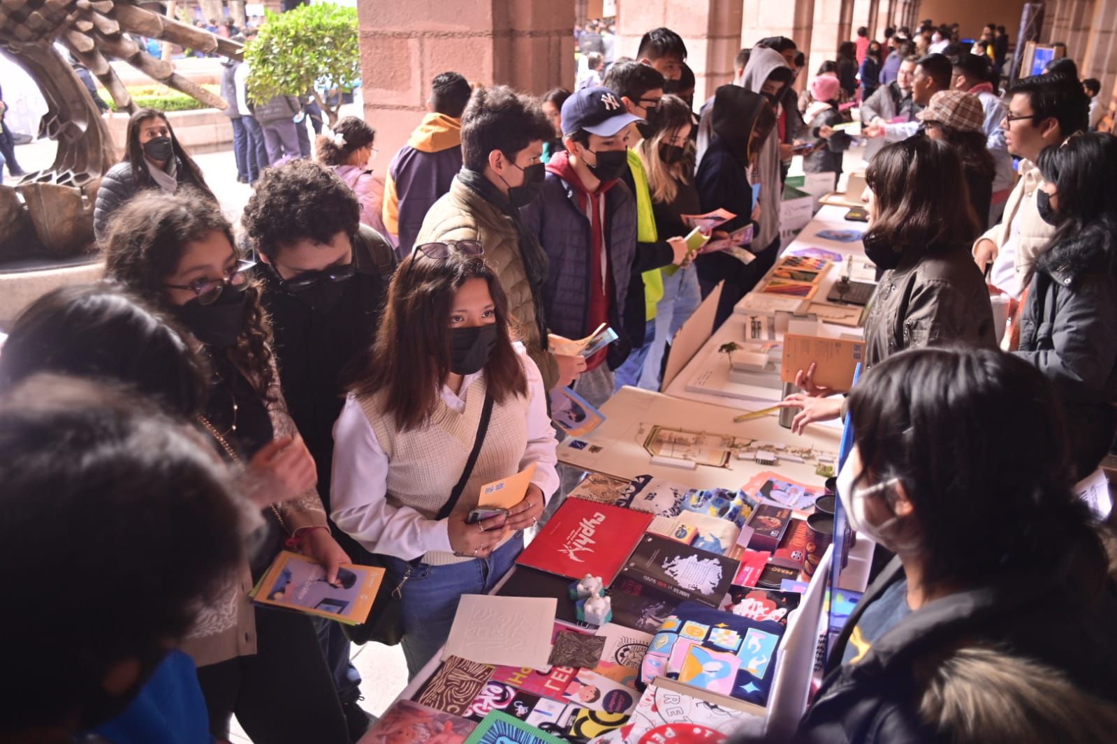 En la Feria de las Carreras Universitarias, cada una de las Facultades de la UASLP, mostraron las 105 carreras que se oferta