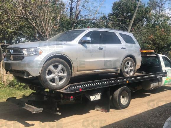 Camioneta con "poncha llantas" en su interior fue localizada por la GCE