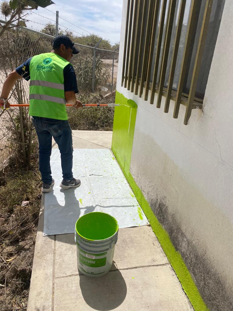  Personal del área dio inicio a los trabajos de mejora en la casa de salud ubicada en la comunidad de la Tinaja.