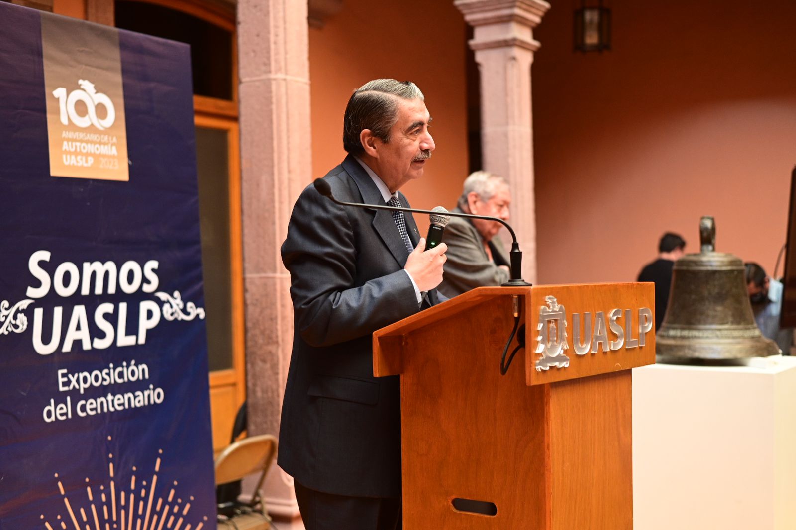 La inauguración de la exposición estuvo a cargo el doctor Alejandro Javier Zermeño Guerra, rector de la UASLP