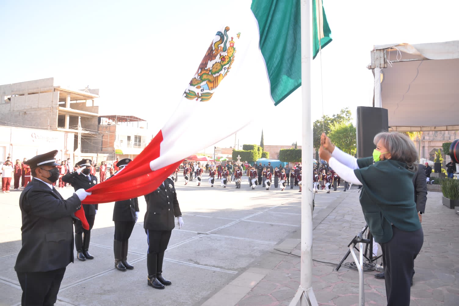 Autoridades soledenses conmemoran el 106 aniversario de la Constitución Política de México