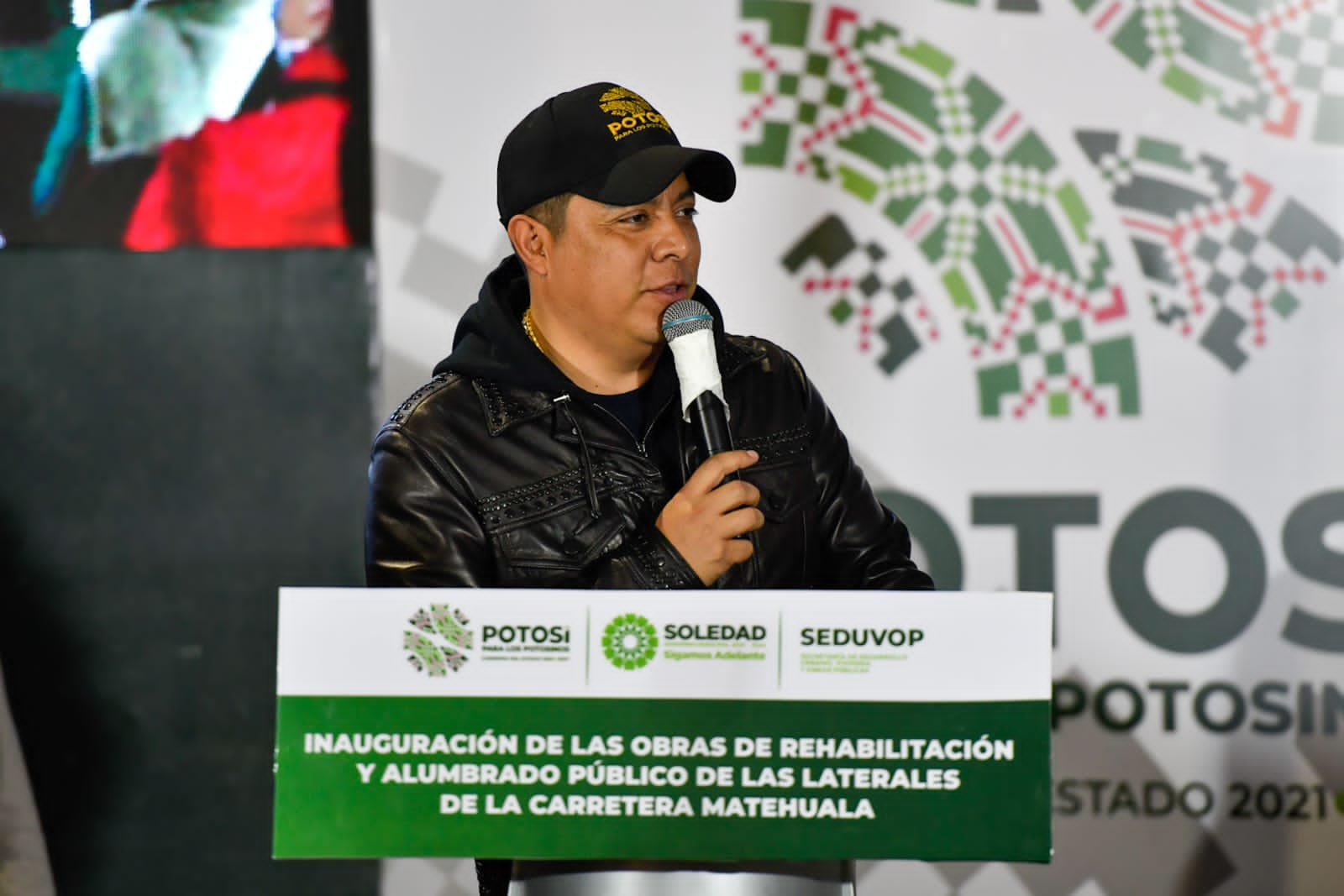 GOBERNADOR RICARDO GALLARDO ENTREGA MODERNA VIALIDAD EN CARRETERA A MATEHUALA