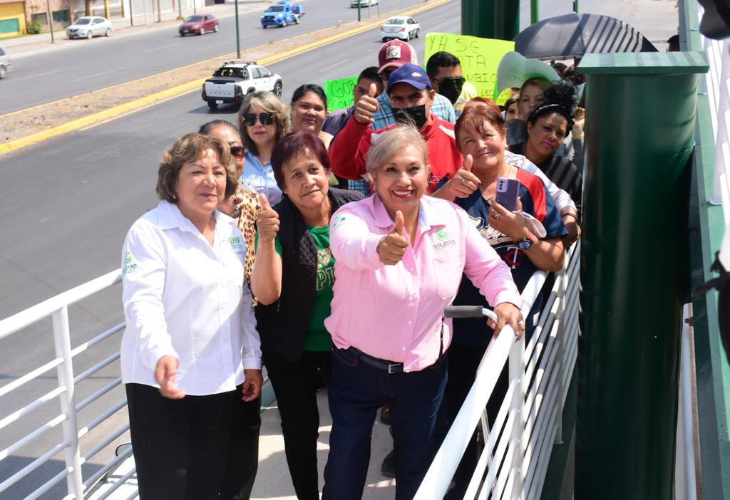 Leonor Noyola Cervantes, inauguró el puente peatonal ubicado en la carretera 57 frente a la colonia la Constancia
