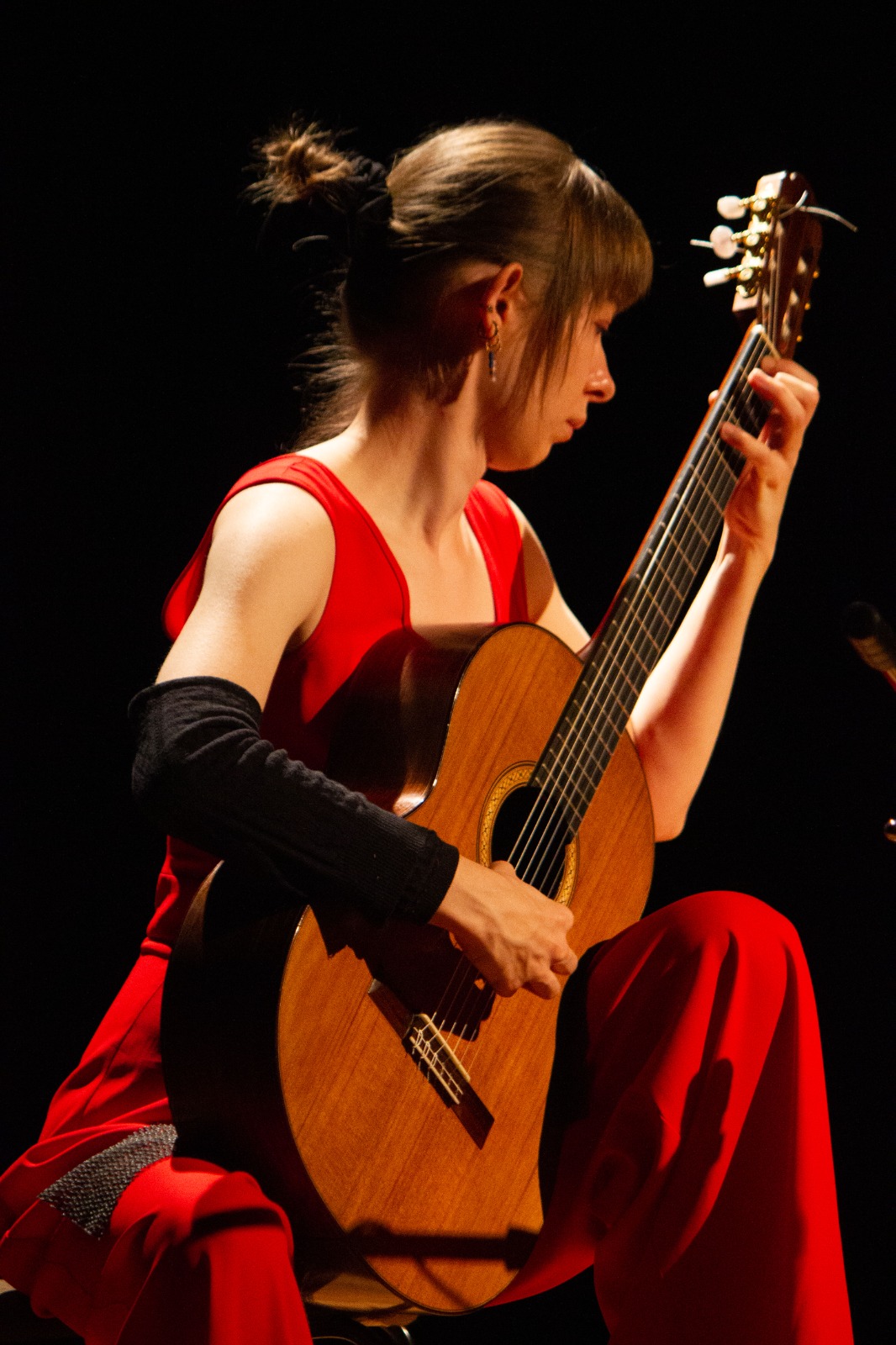 La intérprete de guitarra clásica Kasia Smolarek brindó un espléndido concierto al público potosino que se dio cita el jueves 23