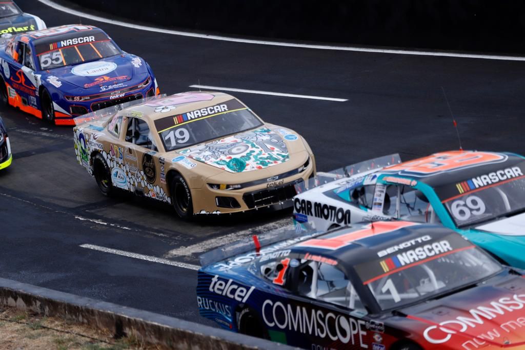 EGC dio el banderazo de arranque de los bólidos que compitieron en la segunda fecha de la temporada de Nascar México Series