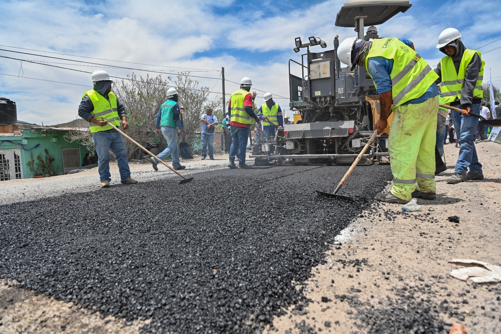 Mandatario Estatal arranca la rehabilitación del camino Bledos-Carranco, con inversión de más de 10 millones de pesos