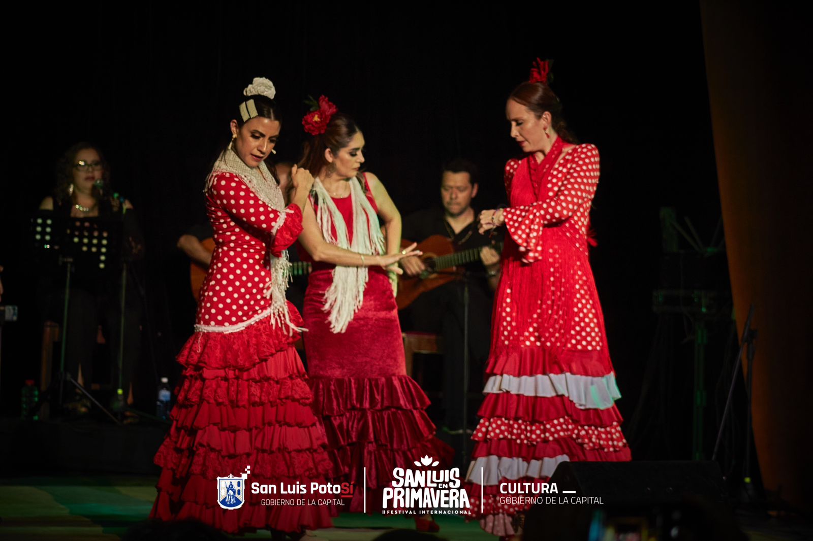 Teatro Alarcón con lleno total con el programa “Flamenco Plata y Cantera”, dentro del Festival de Primavera