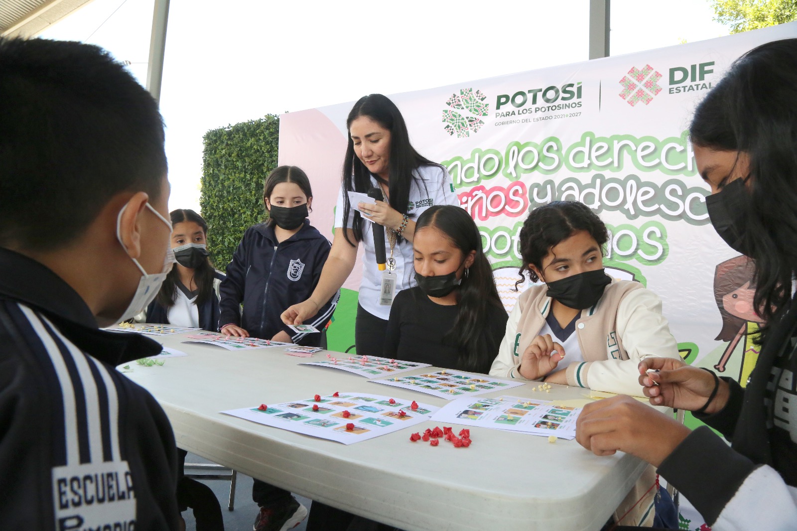 REALIZA DIF ESTATAL FERIA DE LOS DERECHOS DE LA NIÑEZ POTOSINA