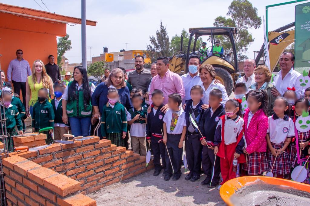 Leonor Noyola Cervantes, dio inicio a la construcción de aulas y rehabilitación de la escuela primaria Héroe de Nacozari