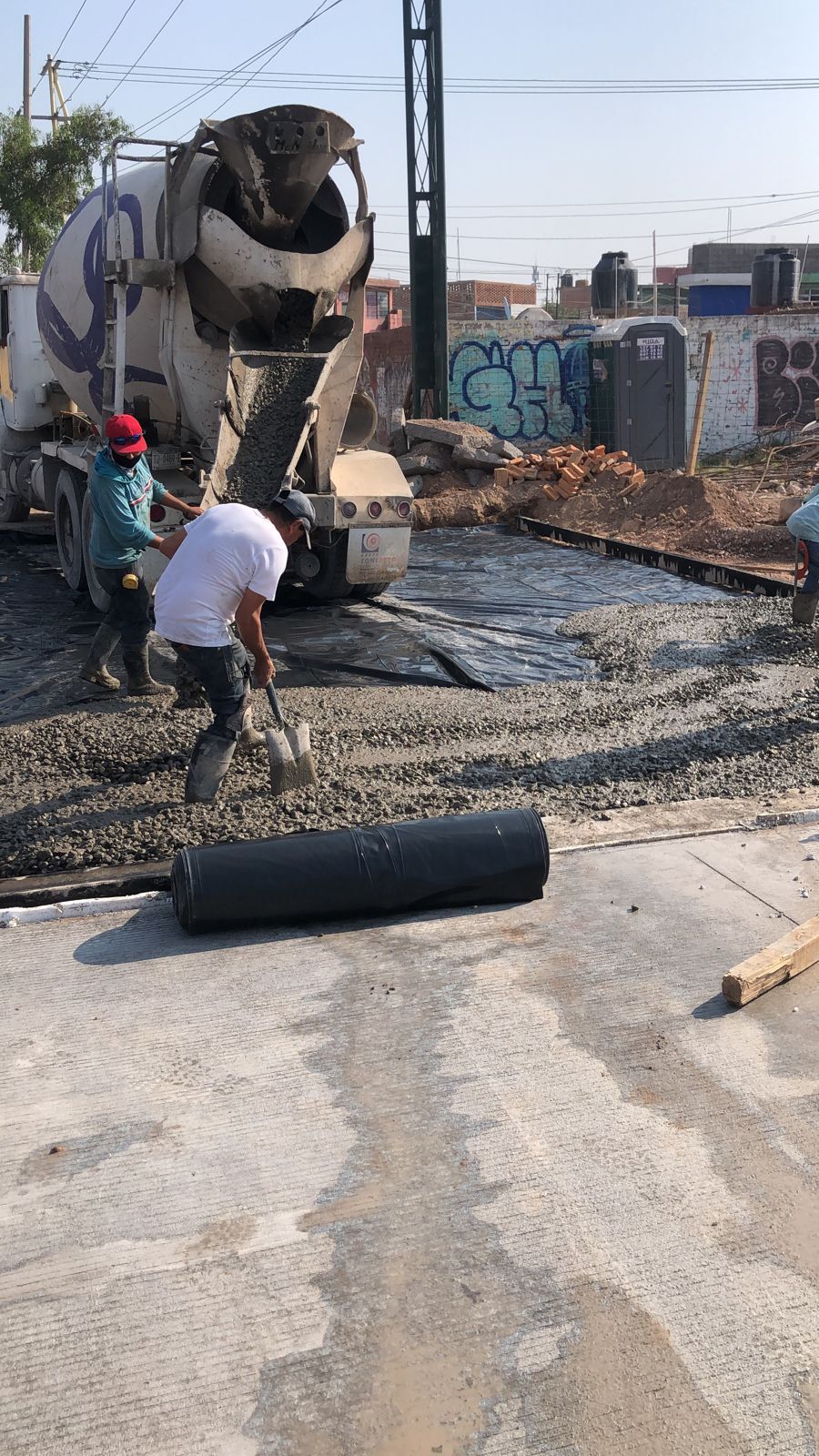 La obra de ampliación de este puente contempló la colocación de apoyos de neopreno, con loza reforzada