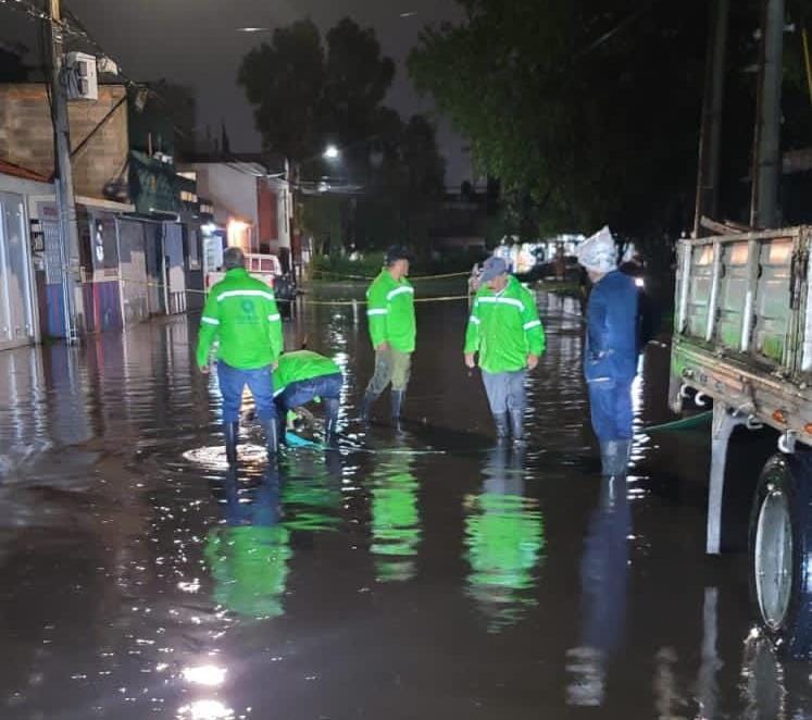 Se atendió de forma oportuna e inmediata diversas incidencias registradas la tarde del domingo a causa de las lluvias